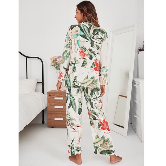 3 Piece Beige Green Floral Print Pajama Set - Picture 2 of 9